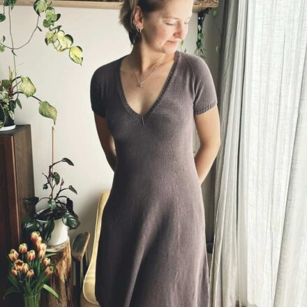 Solo Dress wzór z włóczką natural