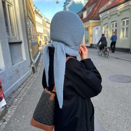 Wzór na druty z włóczką Alpakka Ull marki Sandnes Garn PetiteKnit Sophie Hood zestaw