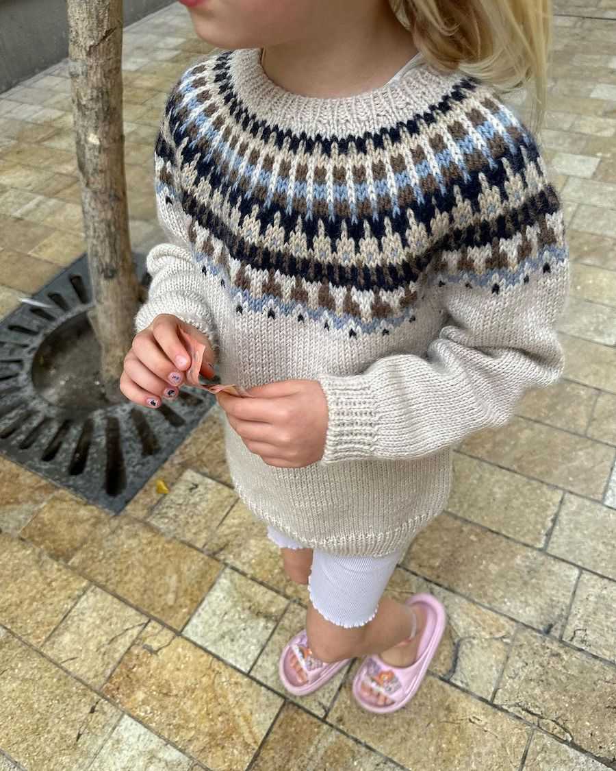 PetiteKnit wzory Celeste Sweater Junior