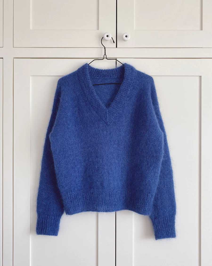PetiteKnit wzory Stockholm Sweater V-Neck