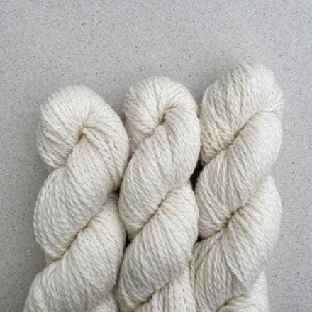 Włóczka Tibetan Pascuali naturalna baza do barwienia 50 g