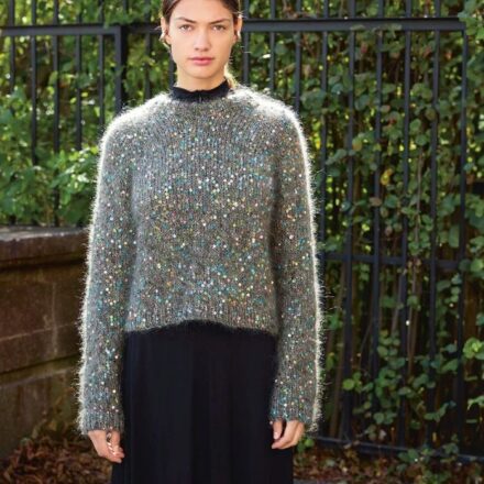 Sandnes Garn Rookie Sweater 25-06 wzór na druty z włóczką